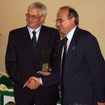 Luigi GASBARRI, dirigente Aia, premiato dal Presidente Melchiorre Zarelli