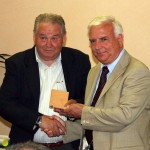 Luigi ERASMI premiato dal vicepresidente del Cr Lazio, Vincenzo Calzolari
