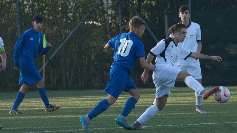 Debutto con goleada al Porcelli