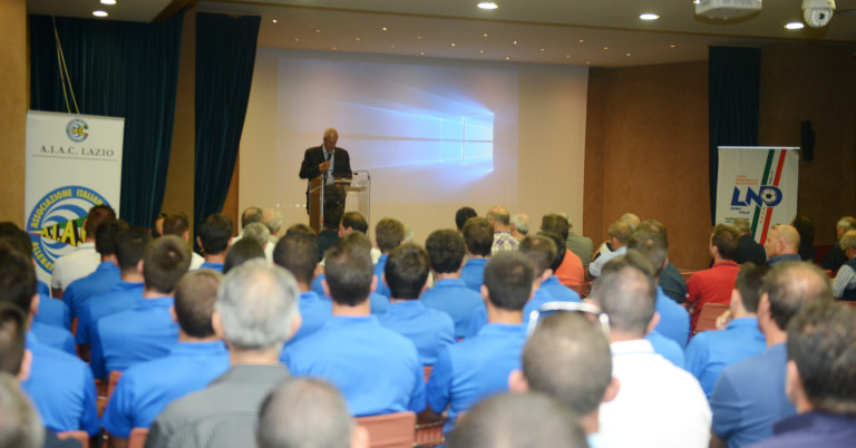 Arbitri, allenatori e capitani: l’ora del dialogo